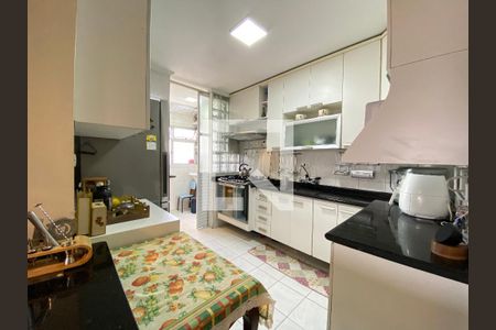 Apartamento à venda com 65m², 2 quartos e 1 vagaCozinha