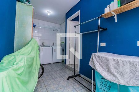 Casa à venda com 150m², 3 quartos e 2 vagas Casa à venda com 150m², 3 quartos e 2 vagasÁrea de Serviço