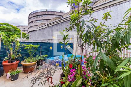 Casa à venda com 150m², 3 quartos e 2 vagas Casa à venda com 150m², 3 quartos e 2 vagasÁrea externa