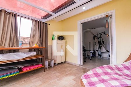 Casa à venda com 150m², 3 quartos e 2 vagas Casa à venda com 150m², 3 quartos e 2 vagasVaranda
