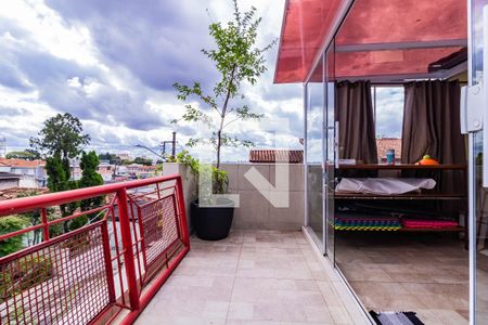 Casa à venda com 150m², 3 quartos e 2 vagas Casa à venda com 150m², 3 quartos e 2 vagasVaranda