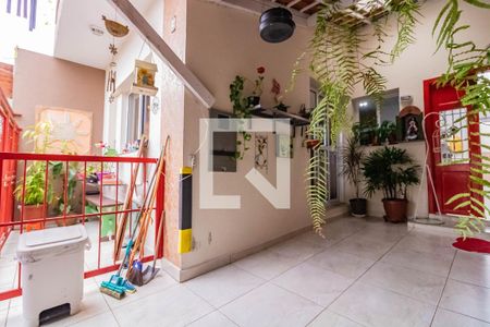Casa à venda com 150m², 3 quartos e 2 vagas Casa à venda com 150m², 3 quartos e 2 vagasGaragem