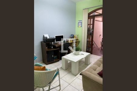 Casa à venda com 190m², 3 quartos e 2 vagas