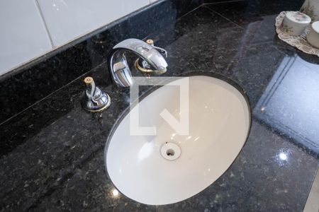 Casa à venda com 880m², 8 quartos e 6 vagasBanheiro da suíte 1