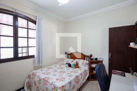 Casa à venda com 880m², 8 quartos e 6 vagasQuarto 3