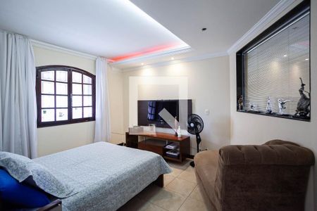 Casa à venda com 880m², 8 quartos e 6 vagasSuíte 1