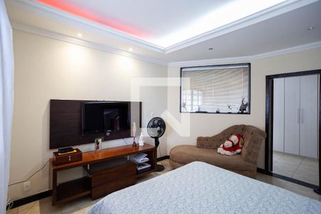 Casa à venda com 880m², 8 quartos e 6 vagasSuíte 1