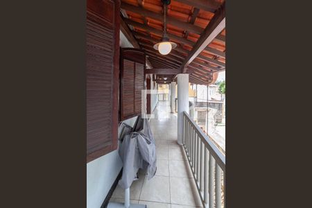 Casa à venda com 880m², 8 quartos e 6 vagasVaranda do quarto 2