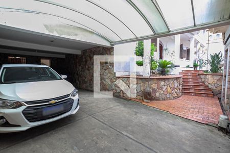 Casa à venda com 880m², 8 quartos e 6 vagasGaragem