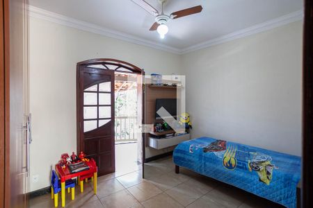 Casa à venda com 880m², 8 quartos e 6 vagasQuarto 2