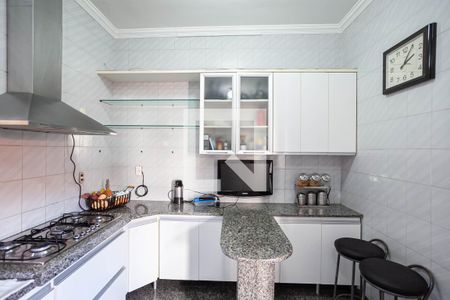 Casa à venda com 880m², 8 quartos e 6 vagasCozinha