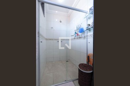 Casa à venda com 880m², 8 quartos e 6 vagasBanheiro da suíte 1