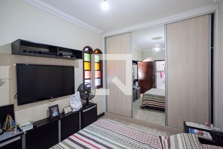 Casa à venda com 880m², 8 quartos e 6 vagasSuíte 2