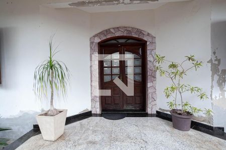 Casa à venda com 880m², 8 quartos e 6 vagasEntrada 