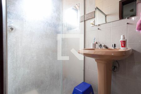 Casa à venda com 880m², 8 quartos e 6 vagasBanheiro da suíte 2