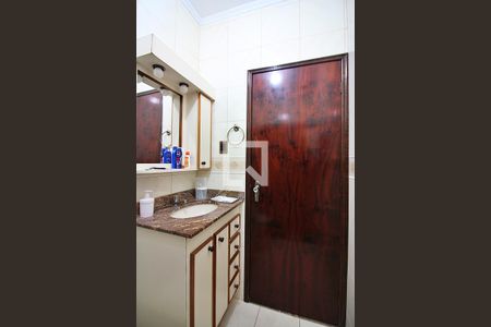 Casa à venda com 180m², 3 quartos e 2 vagasBanheiro Social