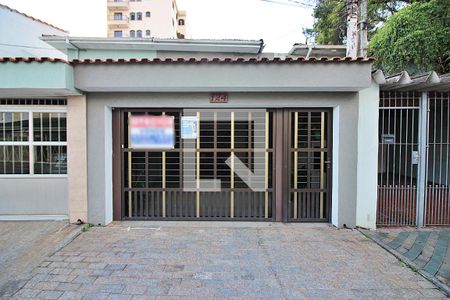 Casa à venda com 180m², 3 quartos e 2 vagasFachada