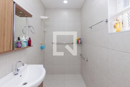 Casa para alugar com 180m², 4 quartos e 5 vagasSuíte - Banheiro