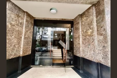 Apartamento à venda com 100m², 3 quartos e 1 vaga Apartamento à venda com 100m², 3 quartos e 1 vagaFachada