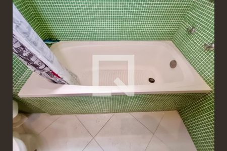 Apartamento à venda com 100m², 3 quartos e 1 vaga Apartamento à venda com 100m², 3 quartos e 1 vagaBanheiro social