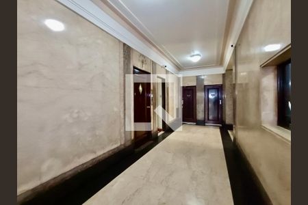 Apartamento à venda com 100m², 3 quartos e 1 vaga Apartamento à venda com 100m², 3 quartos e 1 vagaPortaria