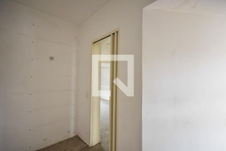 Apartamento à venda com 188m², 1 quarto e 2 vagas Apartamento à venda com 188m², 1 quarto e 2 vagasCloset