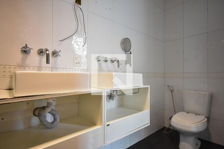 Apartamento à venda com 188m², 1 quarto e 2 vagas Apartamento à venda com 188m², 1 quarto e 2 vagasBanheiro suíte