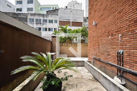 Apartamento à venda com 188m², 1 quarto e 2 vagas Apartamento à venda com 188m², 1 quarto e 2 vagasVaranda