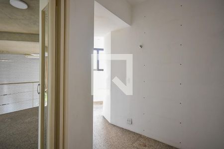 Apartamento à venda com 188m², 1 quarto e 2 vagas Apartamento à venda com 188m², 1 quarto e 2 vagasCloset
