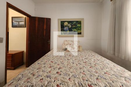 Casa à venda com 450m², 4 quartos e 6 vagas Casa à venda com 450m², 4 quartos e 6 vagasSuíte 4