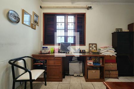 Casa à venda com 450m², 4 quartos e 6 vagas Casa à venda com 450m², 4 quartos e 6 vagasSuíte 4