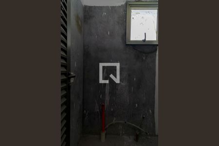 Apartamento à venda com 485m², 4 quartos e 5 vagas Apartamento à venda com 485m², 4 quartos e 5 vagasBanheiro de Empregados