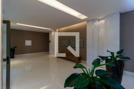 Apartamento à venda com 485m², 4 quartos e 5 vagas Apartamento à venda com 485m², 4 quartos e 5 vagasHall Social