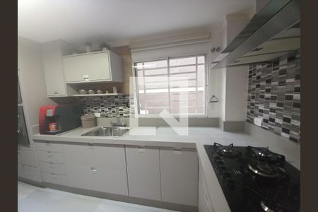 Casa à venda com 280m², 4 quartos e 3 vagas