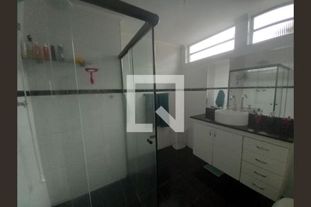 Casa à venda com 280m², 4 quartos e 3 vagas