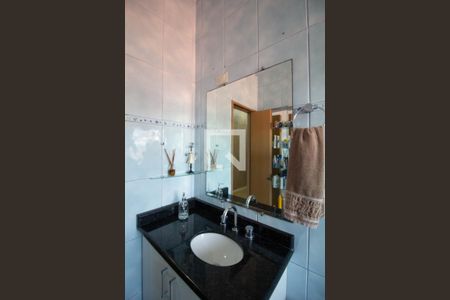 Casa à venda com 500m², 3 quartos e 4 vagas Casa à venda com 500m², 3 quartos e 4 vagasBanheiro da Suíte