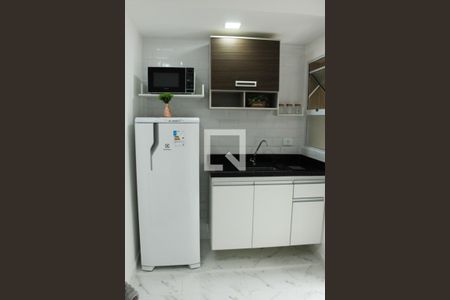 Cozinha de apartamento para alugar com 1 quarto, 19m² em Aclimação, São Paulo