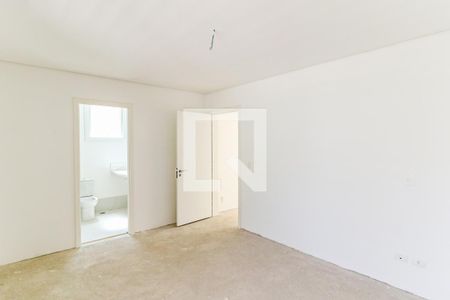 Casa de condomínio à venda com 770m², 4 quartos e 5 vagas Casa de condomínio à venda com 770m², 4 quartos e 5 vagasSuíte 1