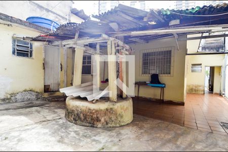 Casa à venda com 129m², 2 quartos e 1 vagaQuintal 