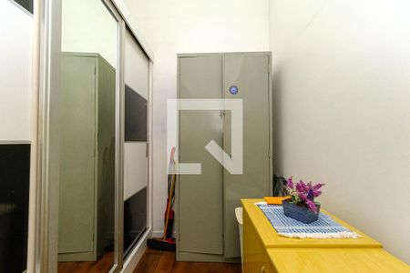 Apartamento à venda com 85m², 2 quartos e 1 vaga Apartamento à venda com 85m², 2 quartos e 1 vagaQuarto de Serviço