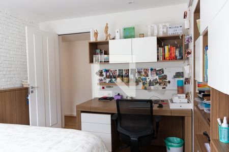 Casa à venda com 563m², 5 quartos e 2 vagas Casa à venda com 563m², 5 quartos e 2 vagasQuarto 2