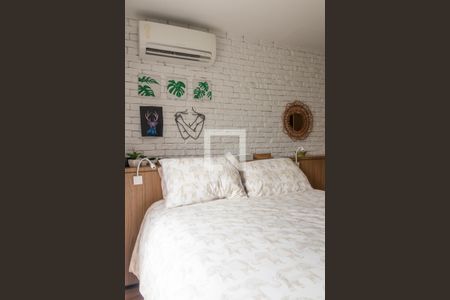 Casa à venda com 563m², 5 quartos e 2 vagas Casa à venda com 563m², 5 quartos e 2 vagasQuarto 2