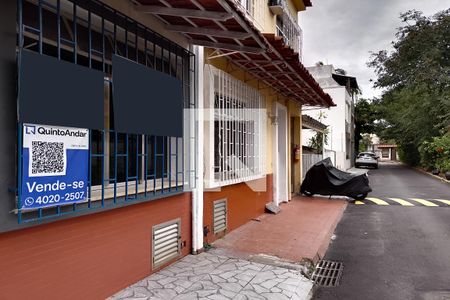 Casa de condomínio à venda com 132m², 3 quartos e 1 vaga Casa de condomínio à venda com 132m², 3 quartos e 1 vagaPlaca QuintoAndar