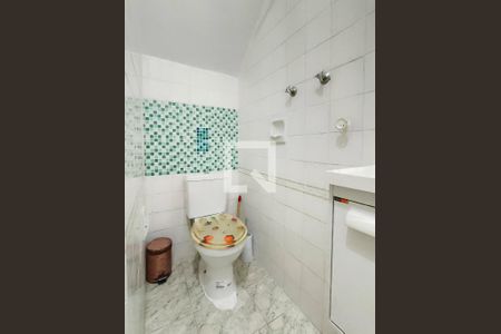 Casa de condomínio à venda com 132m², 3 quartos e 1 vaga Casa de condomínio à venda com 132m², 3 quartos e 1 vagaBanheiro de serviço