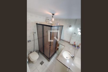 Casa de condomínio à venda com 132m², 3 quartos e 1 vaga Casa de condomínio à venda com 132m², 3 quartos e 1 vagaBanheiro