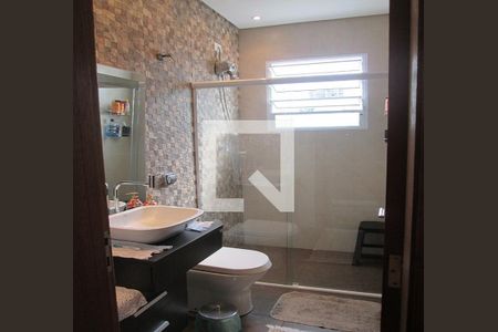 Casa à venda com 180m², 2 quartos e 4 vagas