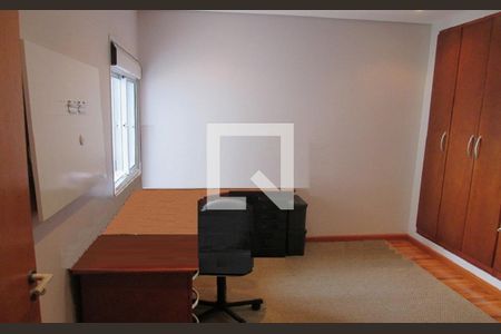 Casa à venda com 180m², 2 quartos e 4 vagas