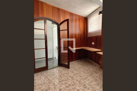 Casa à venda com 220m², 3 quartos e 3 vagas