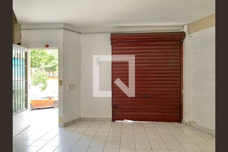 Casa à venda com 220m², 3 quartos e 3 vagas