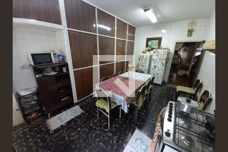 Casa à venda com 300m², 6 quartos e 3 vagas